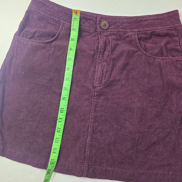 Zara Women's Burgundy Ribbed‎ Corduroy Slash Pocket A-Line Mini Skirt Size Large - Picture 6 of 6